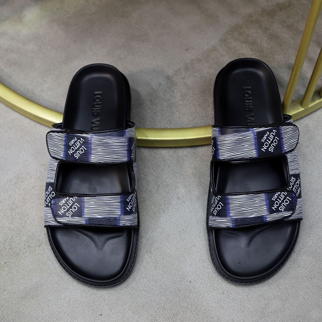 Louis Vuitton Slippers